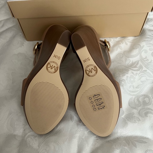 Michael by Michael Kors Lena Leather Wedge - Picture 11 of 11